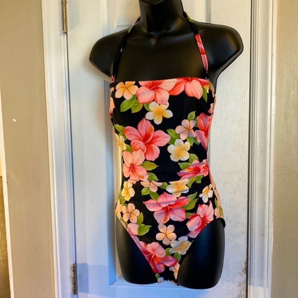 Sessa Woman’s One Piece Black Floral Swimsuit
